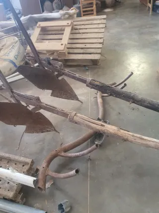 Arados antiguos de labranza