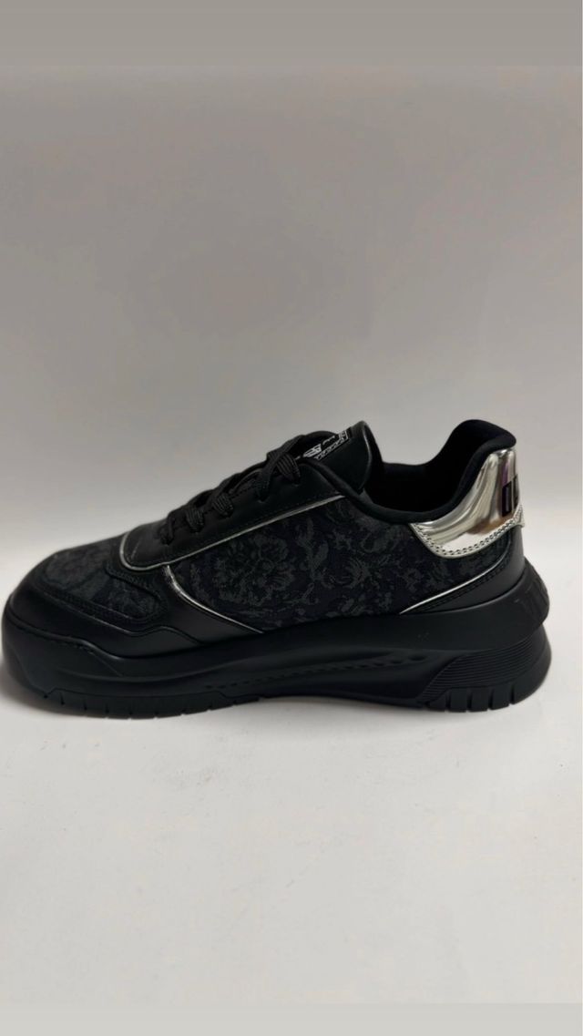 Sneakers Versace Odissea T43 Nuevas