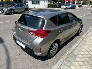 Toyota Auris 2.0 Active 2014
