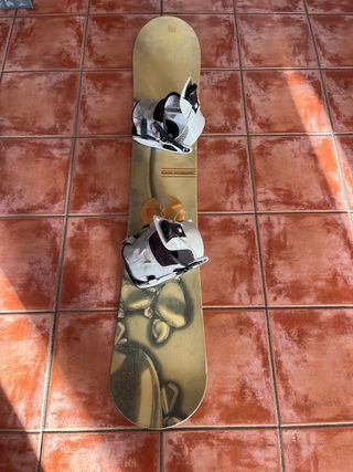 Tabla Snowboard Burton,Fijaciones Flow,Botas K2...