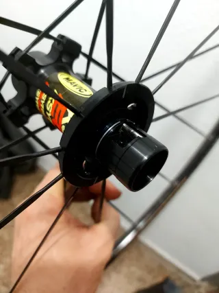 Rueda trasera Mavic Ksyrium + 2 cubiertas