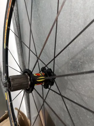Rueda trasera Mavic Ksyrium + 2 cubiertas