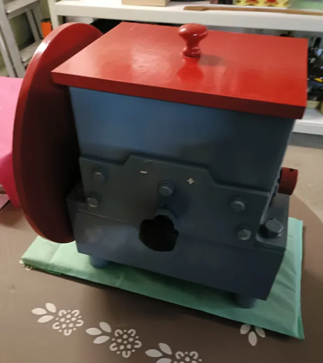 Máquina para cascar almendras y avellanas