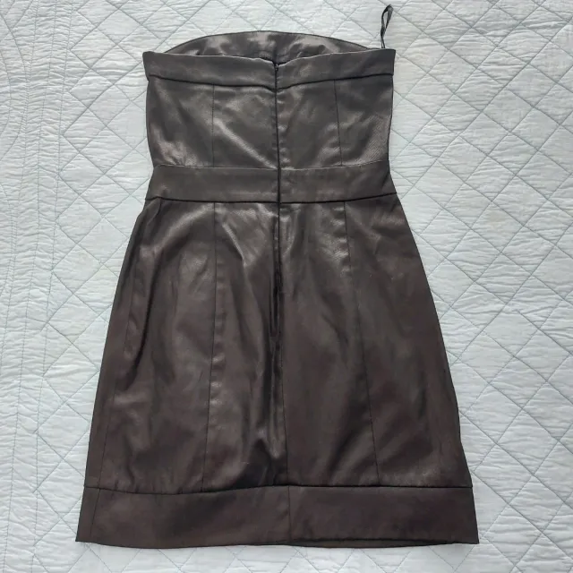 Vestido palabra de honor negro...