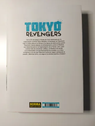 TOKYO REVENGERS 01