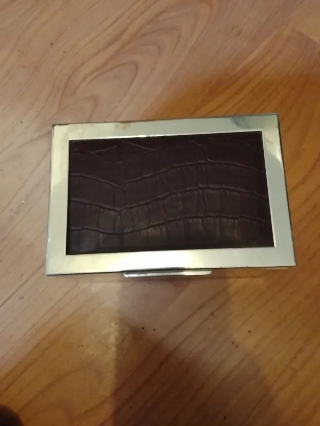 Joyero vintage piel cocodrilo marrón y dorado