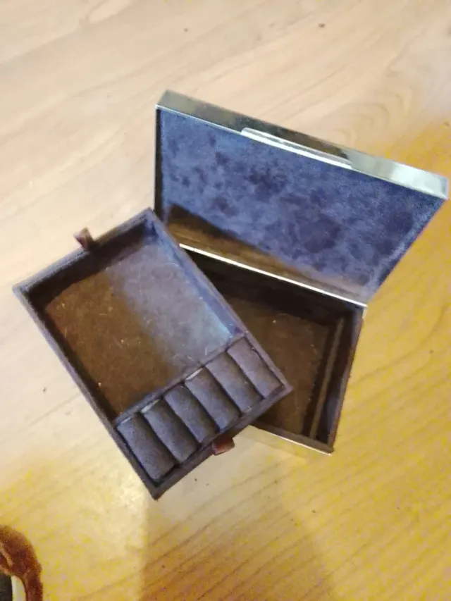 Joyero vintage piel cocodrilo marrón y dorado