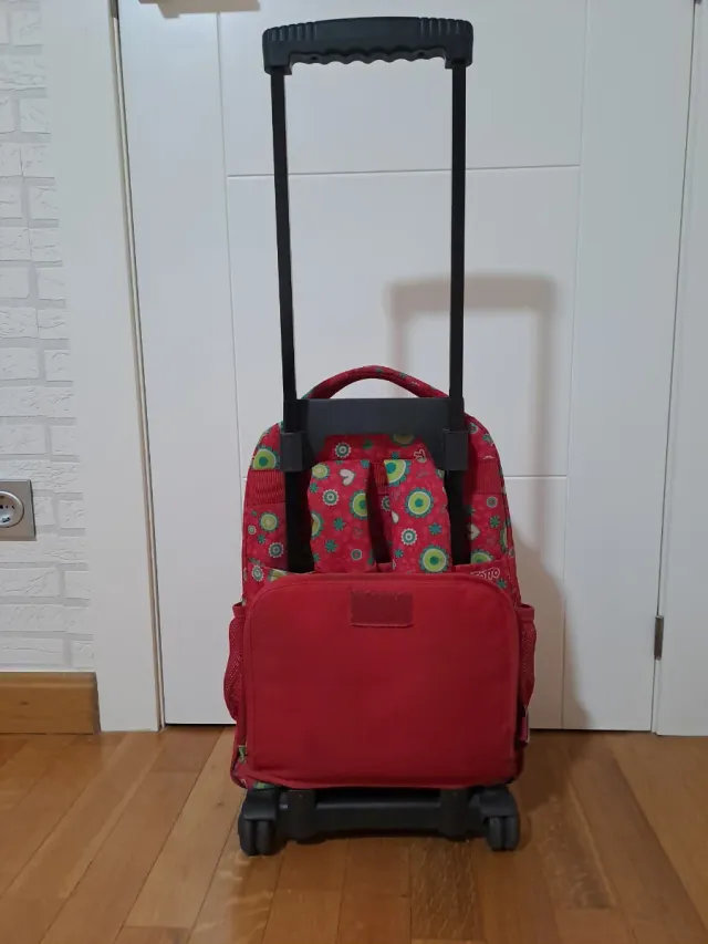 Mochila Totto con ruedas para niña