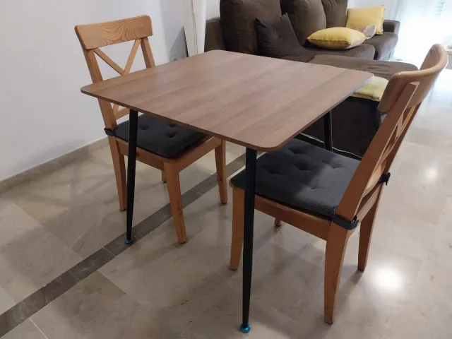 MESA DE COMEDOR