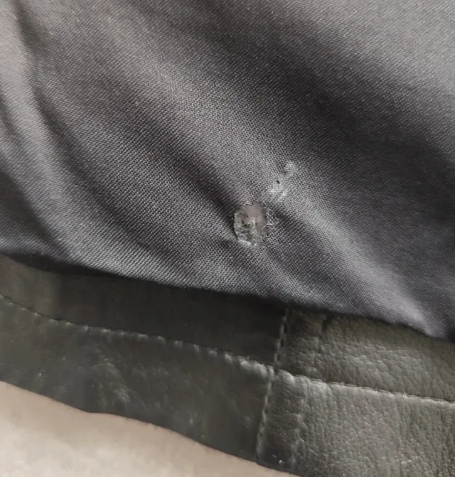 Chaqueta polipiel negra hombre