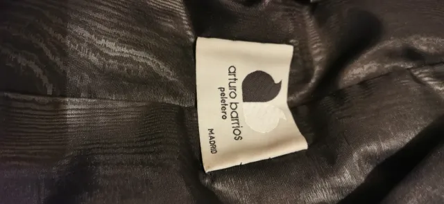 Chaquetón zorro marrón y plateado