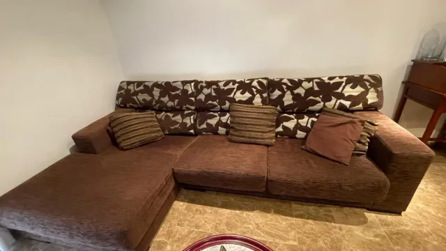 Divano chaise longue marrone