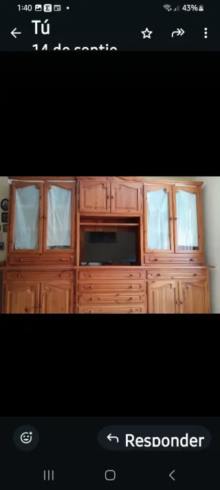 Mueble de salón de madera