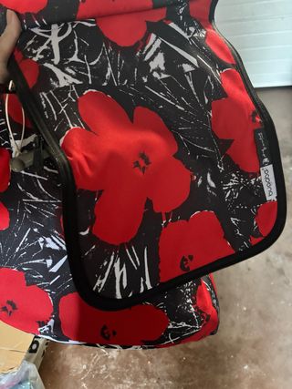 Bugaboo Fox Pack Especial Flores Rojas