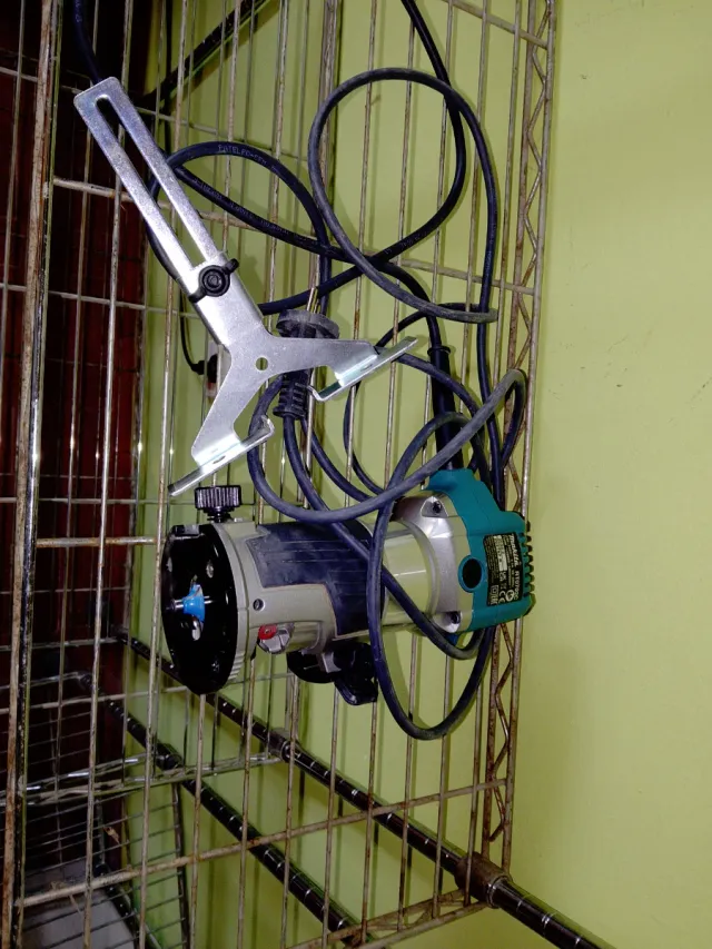 Fresadora Makita Multifunción