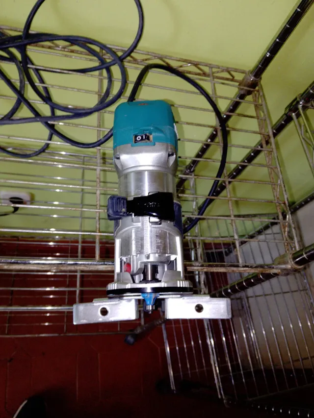 Fresadora Makita Multifunción