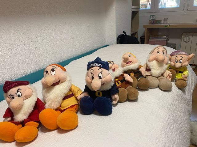 Colección 7 Peluches Enanitos