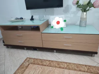 Mueble de salón y estantería