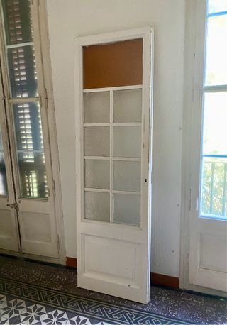 Puerta de madera antigua