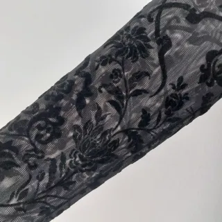 Vestido negro con encaje.... s/m..queda muy bonito