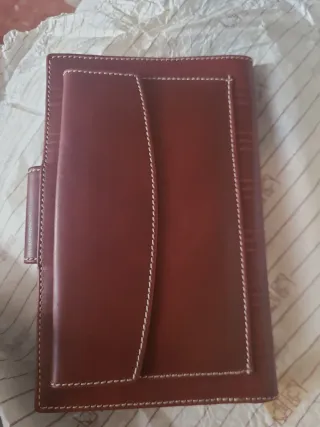 Cartera de piel