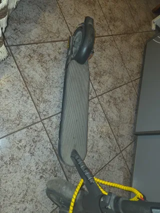 Patinete Xiaomi con cargador nuevo negociable