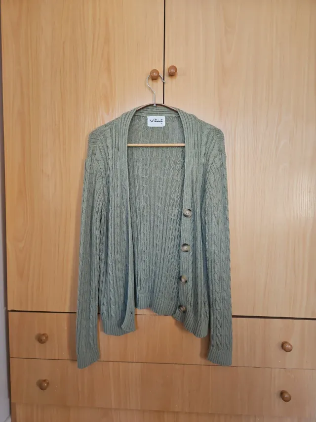 Rebeca verde trenzada