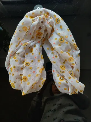 Pañuelo con emoticonos 166x51 cm