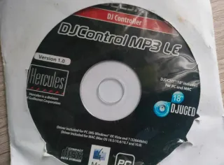 Mesa de mezclas Hercules DJControl MP3 LE