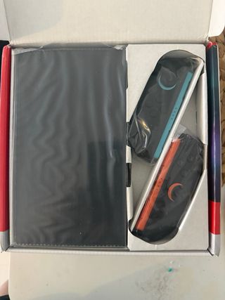 Nintendo Switch 2 + Mario Kart World