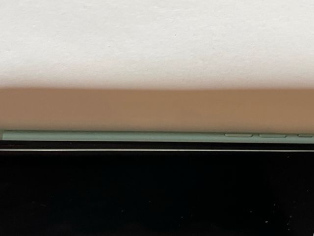 iPhone 11 Verde com Fones de Ouvido Originais