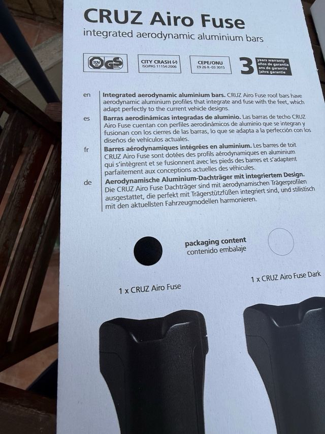 Barras de techo Aerodinámicas CRUZ Airo Fuse