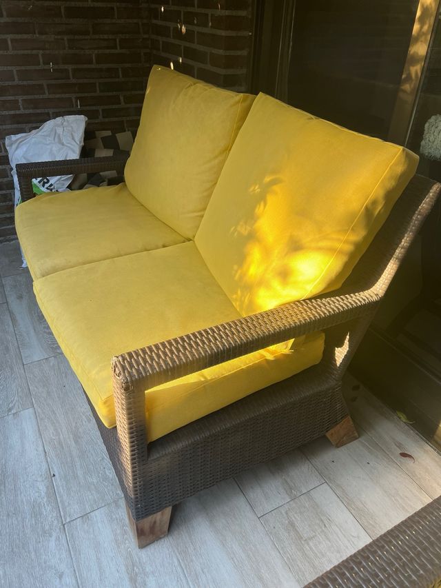 Sofá de jardín 2 plazas y butaca a juego