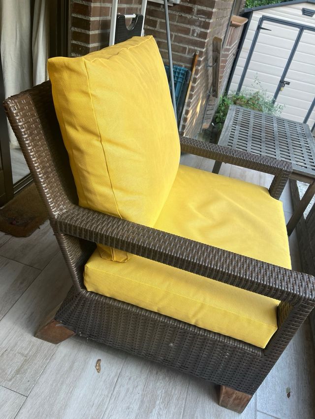 Sofá de jardín 2 plazas y butaca a juego