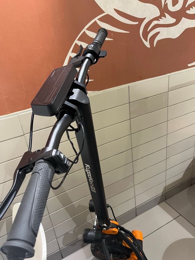 Patinete eléctrico Kukirin G3 completamente nuevo