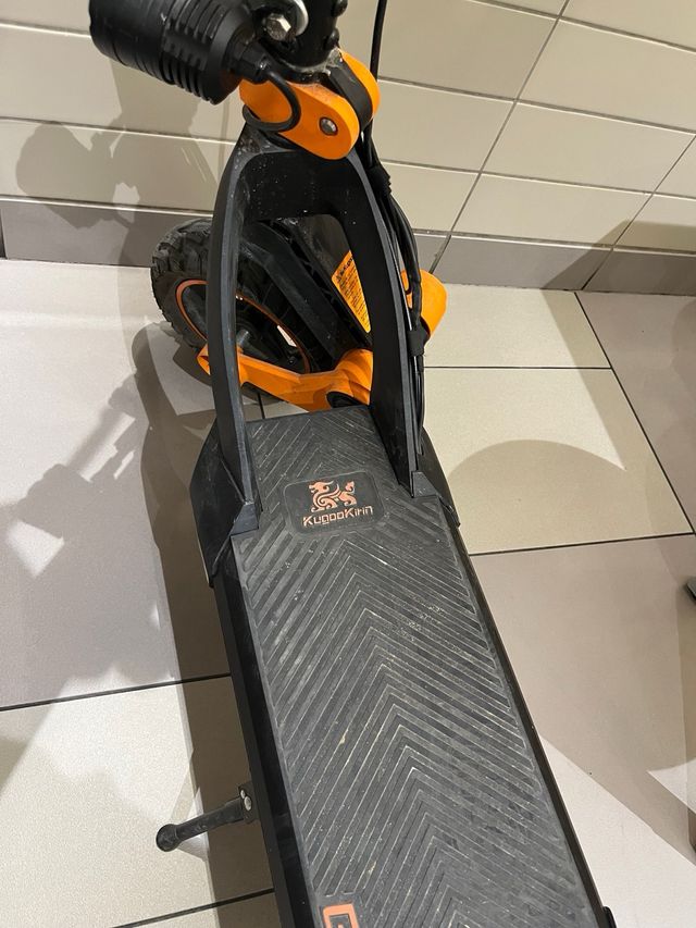 Patinete eléctrico Kukirin G3 completamente nuevo