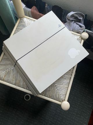 Playstation 4 blanca