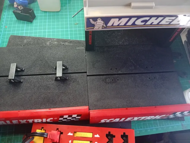 Grada Box Scalextric