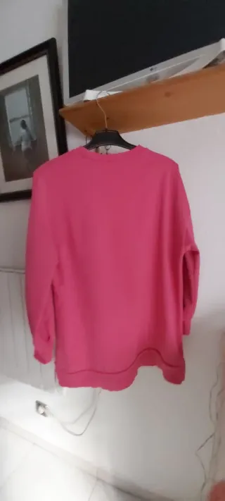 Sudadera larga rosa con mensaje