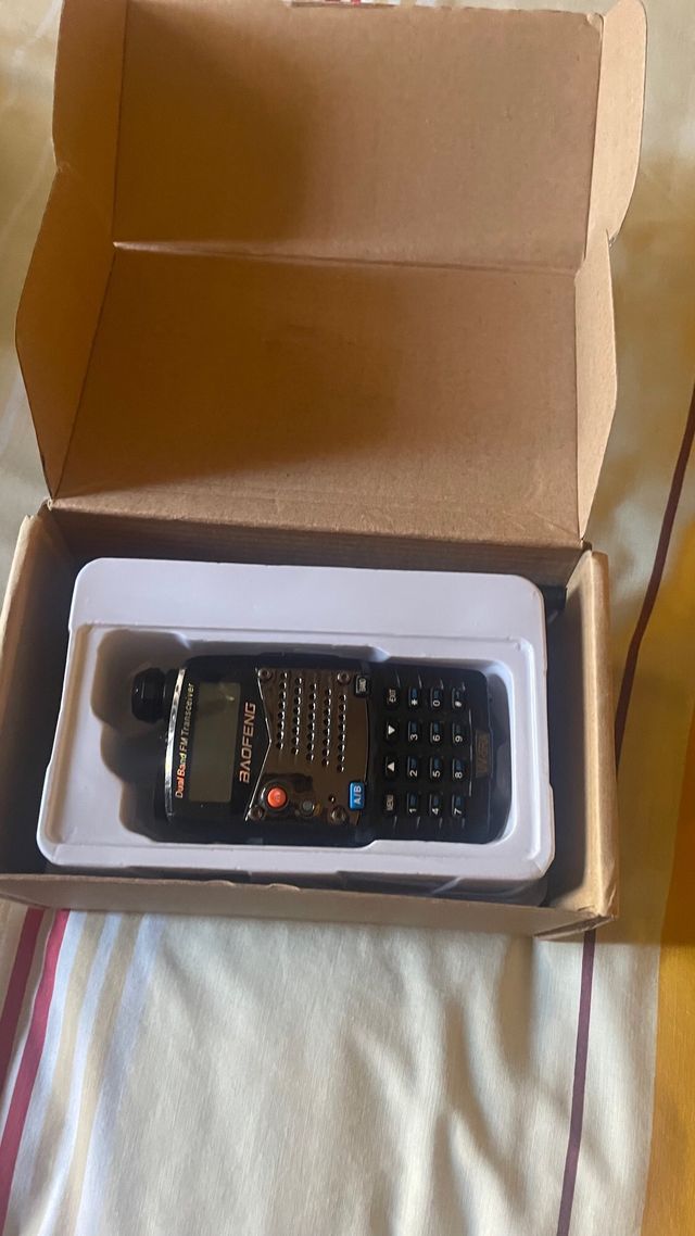 Baofeng UV5-R Radio Portátil Dual Band FM