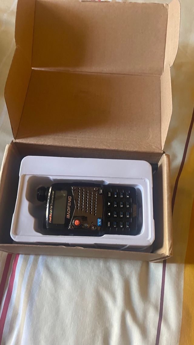 Baofeng UV5-R Radio Portátil Dual Band FM