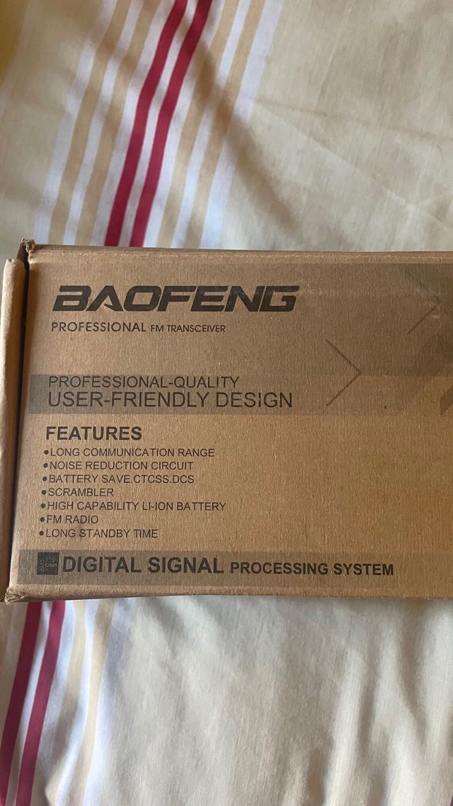Baofeng UV5-R Radio Portátil Dual Band FM