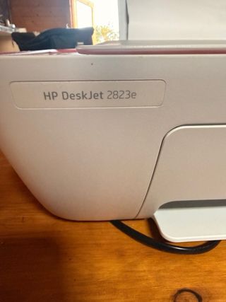 Impresora HP Deskjet 2675e Rosa y Blancas