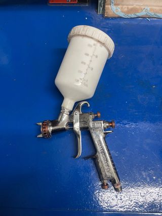 Pistola de pintar W-400 Anest Iwata