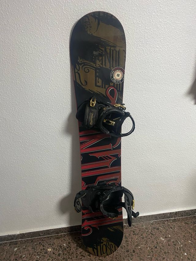 Tabla de Snowboard con Fijaciones