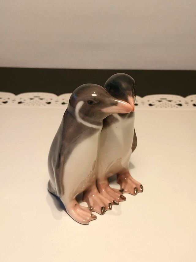 Royal Copenhagen Coppia Pinguini numero 1190-162