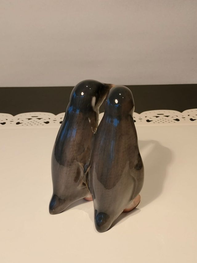 Royal Copenhagen Coppia Pinguini numero 1190-162