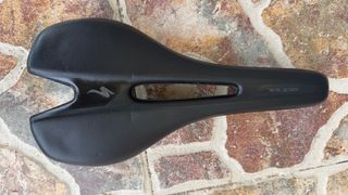 Sillín Specialized Toupe 143mm Negro