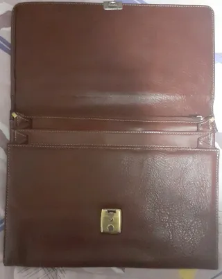 Maletín de piel para trabajo