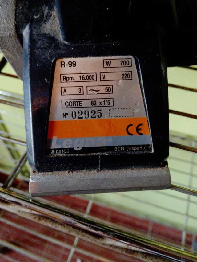 Cepillo Eléctrico Profesional Legna